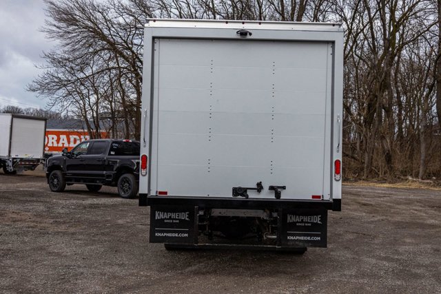 Vehicle image 12 of 27