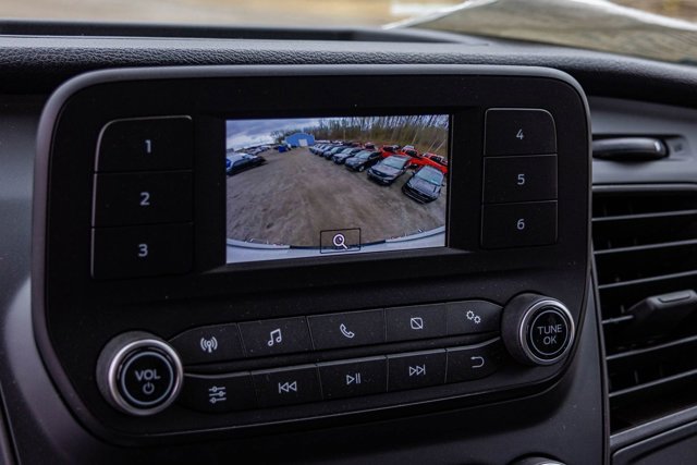 Vehicle image 20 of 27