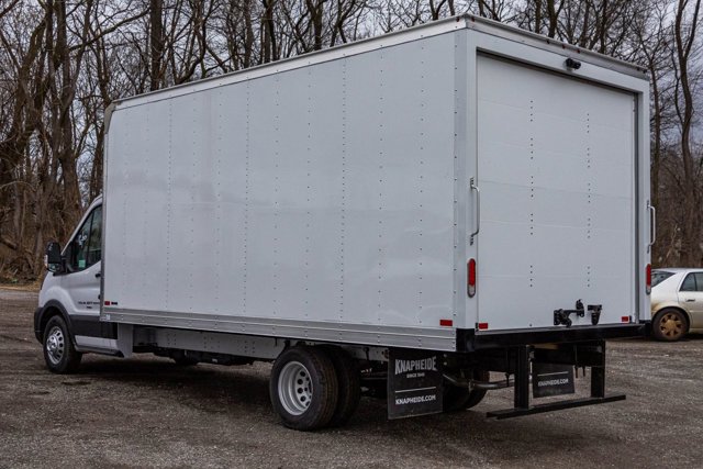 Vehicle image 2 of 27