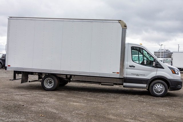Vehicle image 4 of 27