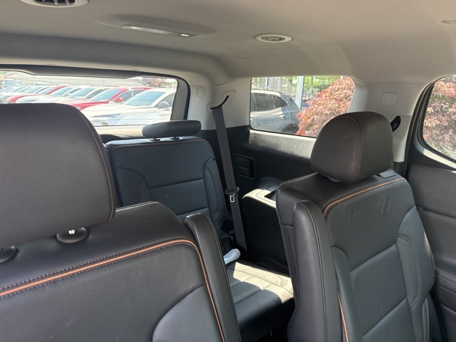 Vehicle image 9 of 20