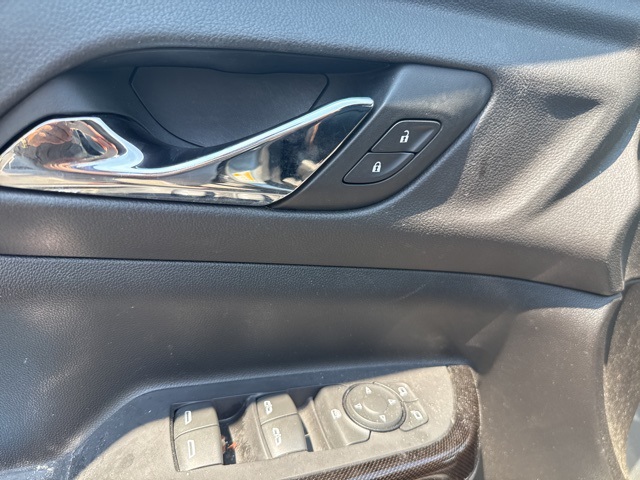 Vehicle image 16 of 20