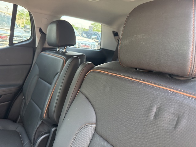 Vehicle image 8 of 20