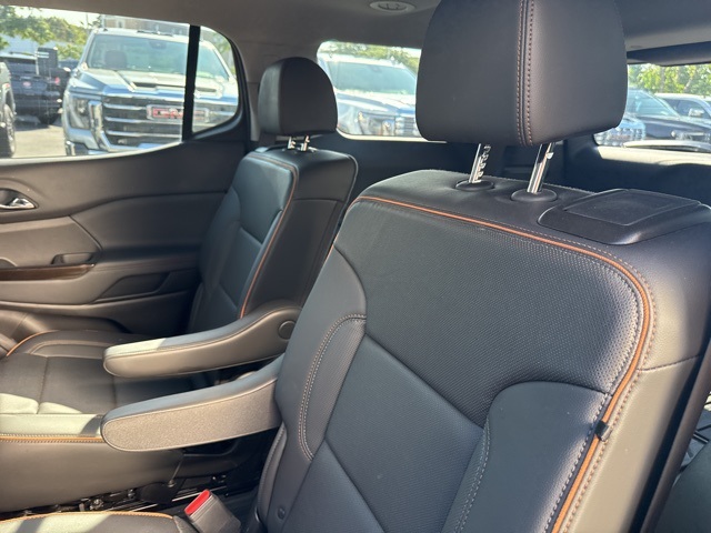 Vehicle image 8 of 22