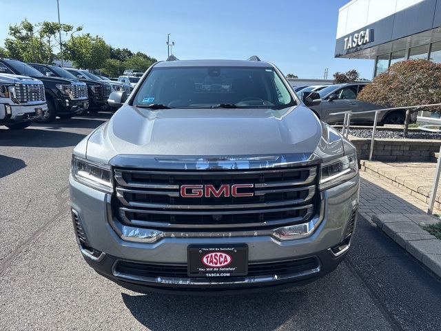 Vehicle image 2 of 22