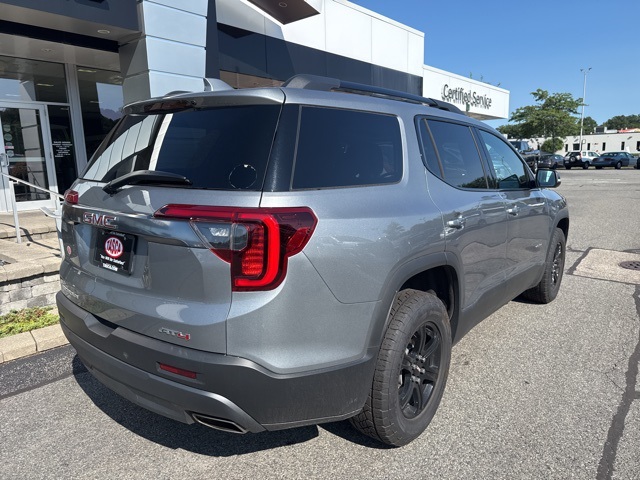 Vehicle image 4 of 22