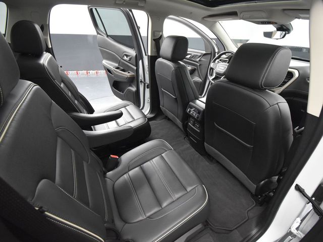 Vehicle image 56 of 63