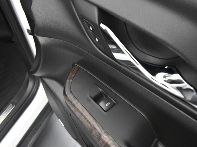 Vehicle image 58 of 63