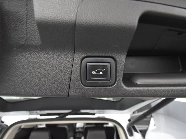 Vehicle image 52 of 63