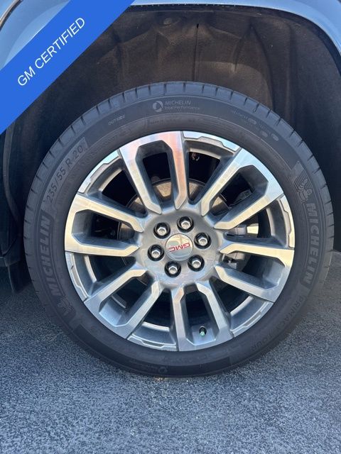 Vehicle image 6 of 9
