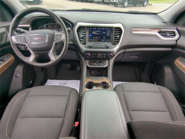 Vehicle image 19 of 33