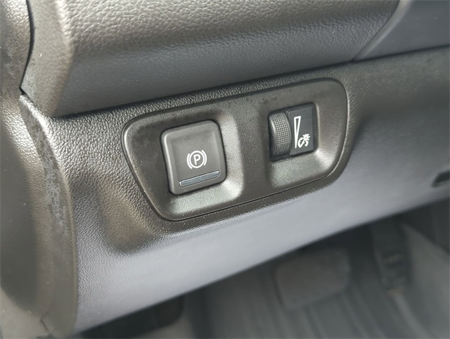 Vehicle image 33 of 33
