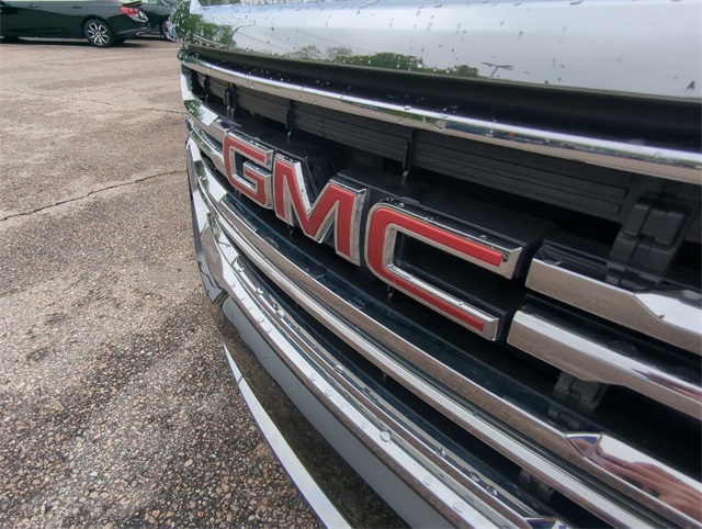 Vehicle image 29 of 33
