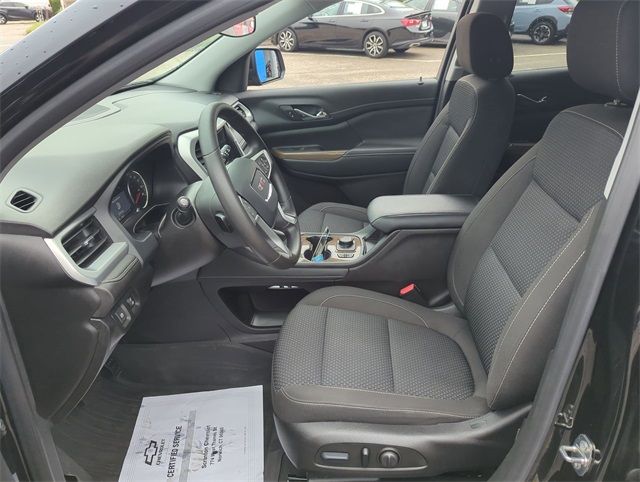 Vehicle image 18 of 33