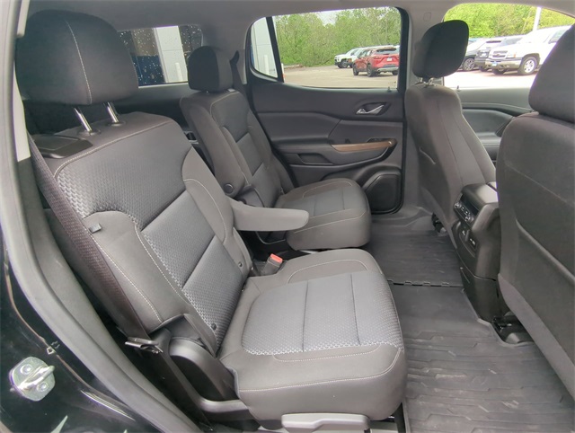 Vehicle image 25 of 33