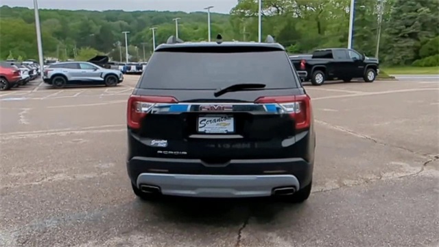 Vehicle image 7 of 33