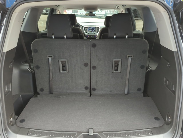 Vehicle image 24 of 33