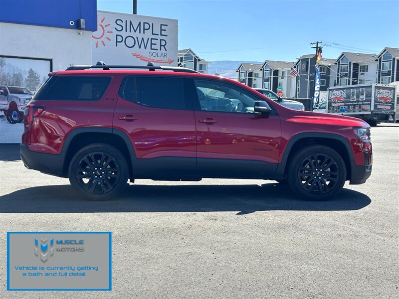 Vehicle image 3 of 14