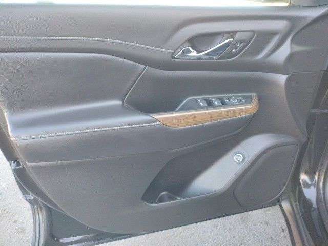 Vehicle image 11 of 45