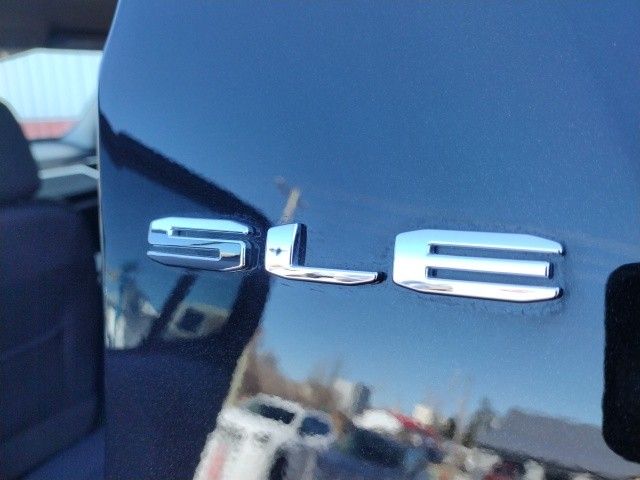 Vehicle image 44 of 45