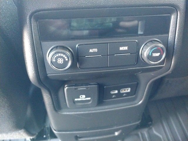 Vehicle image 40 of 45