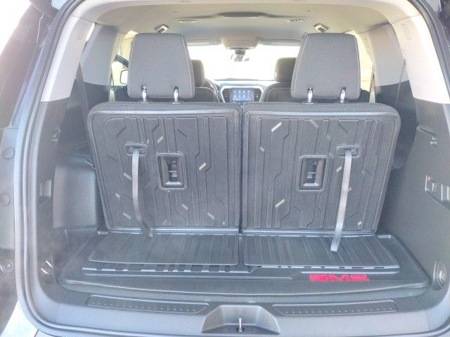 Vehicle image 23 of 45