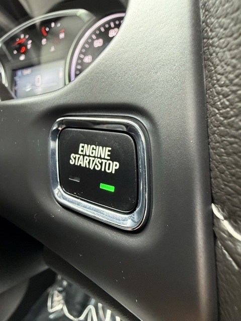 Vehicle image 29 of 40