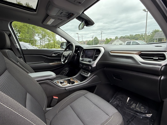 Vehicle image 19 of 40
