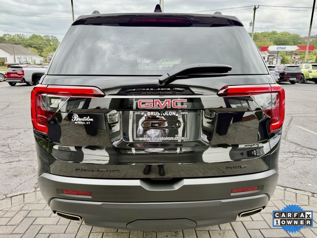 Vehicle image 12 of 40