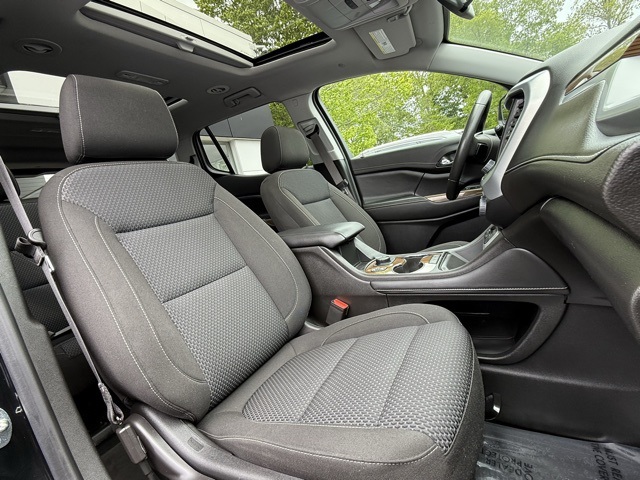 Vehicle image 20 of 40