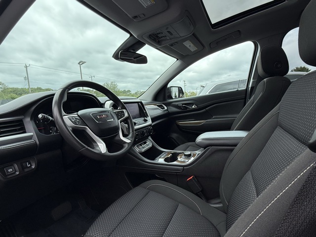 Vehicle image 18 of 40