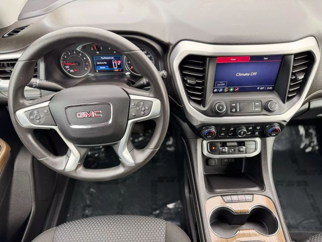 Vehicle image 10 of 20