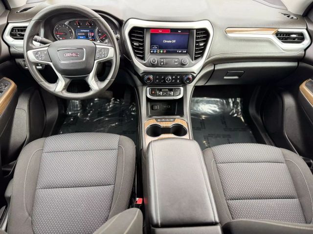 Vehicle image 18 of 20