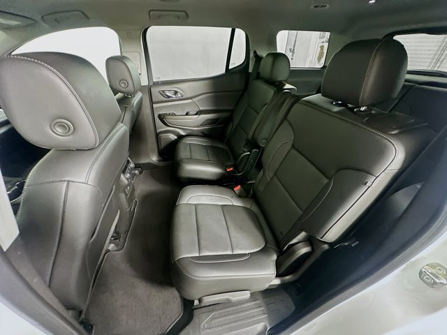 Vehicle image 13 of 31