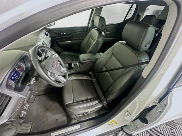 Vehicle image 15 of 31