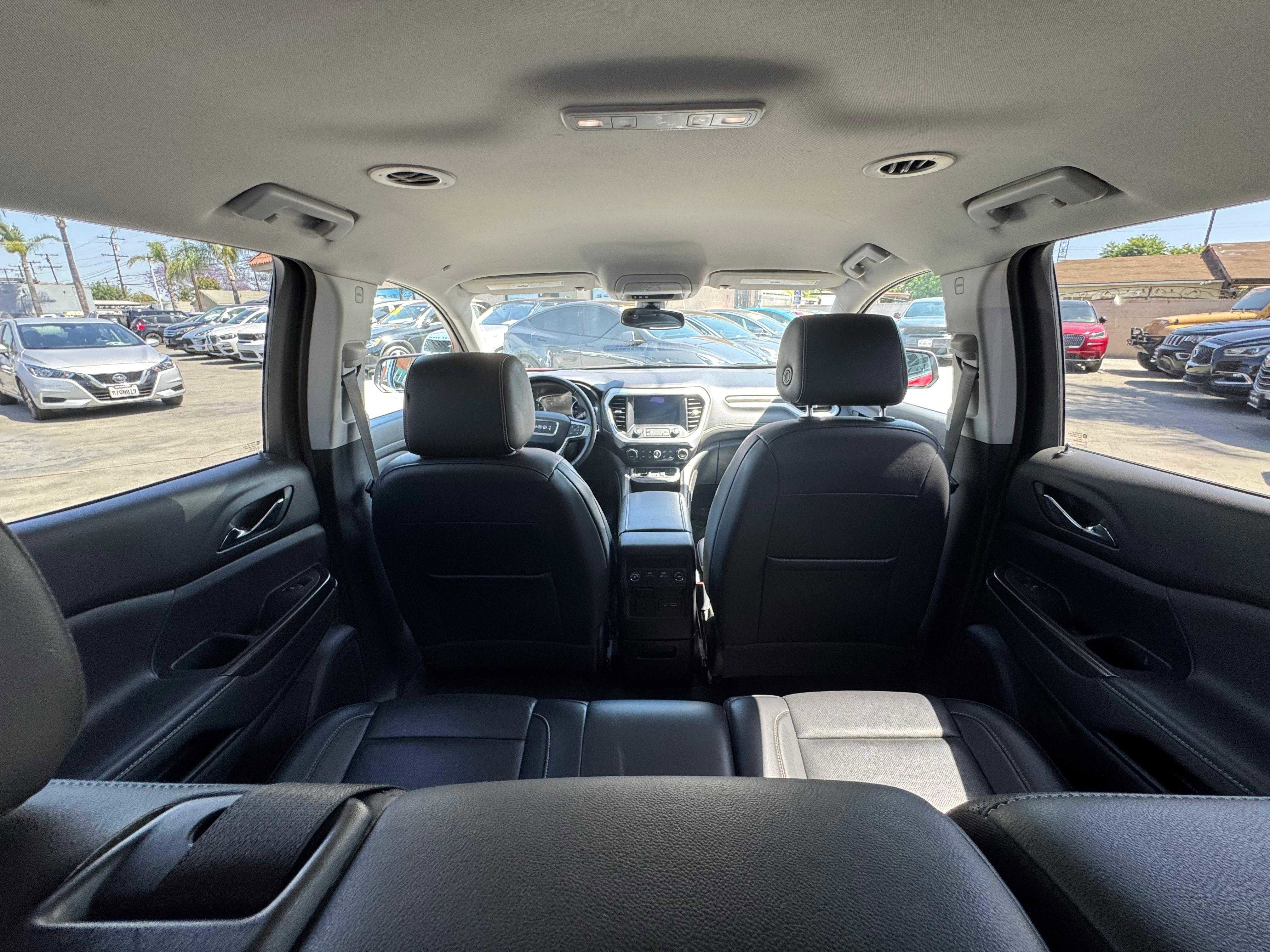 Vehicle image 78 of 81