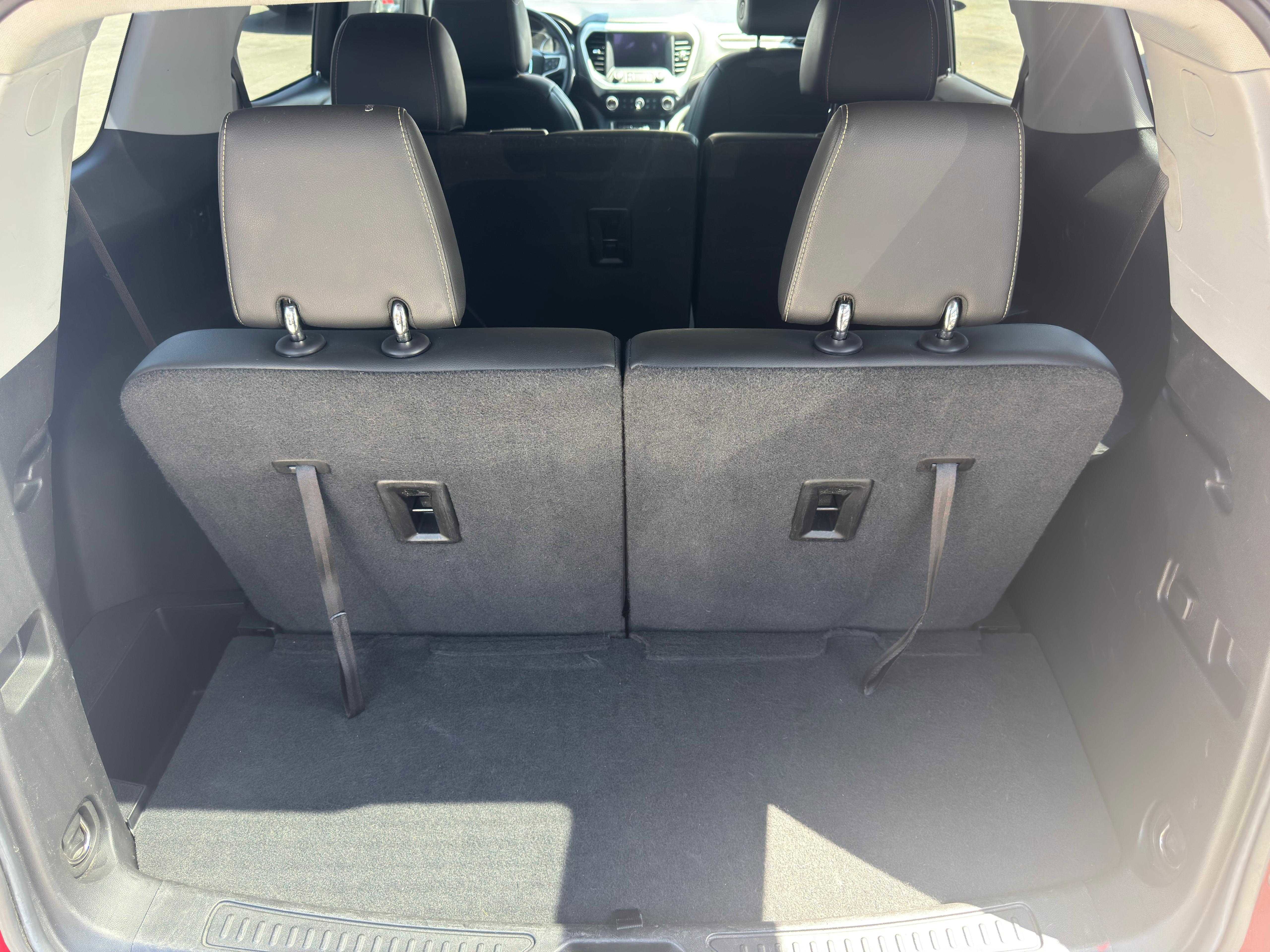Vehicle image 15 of 81