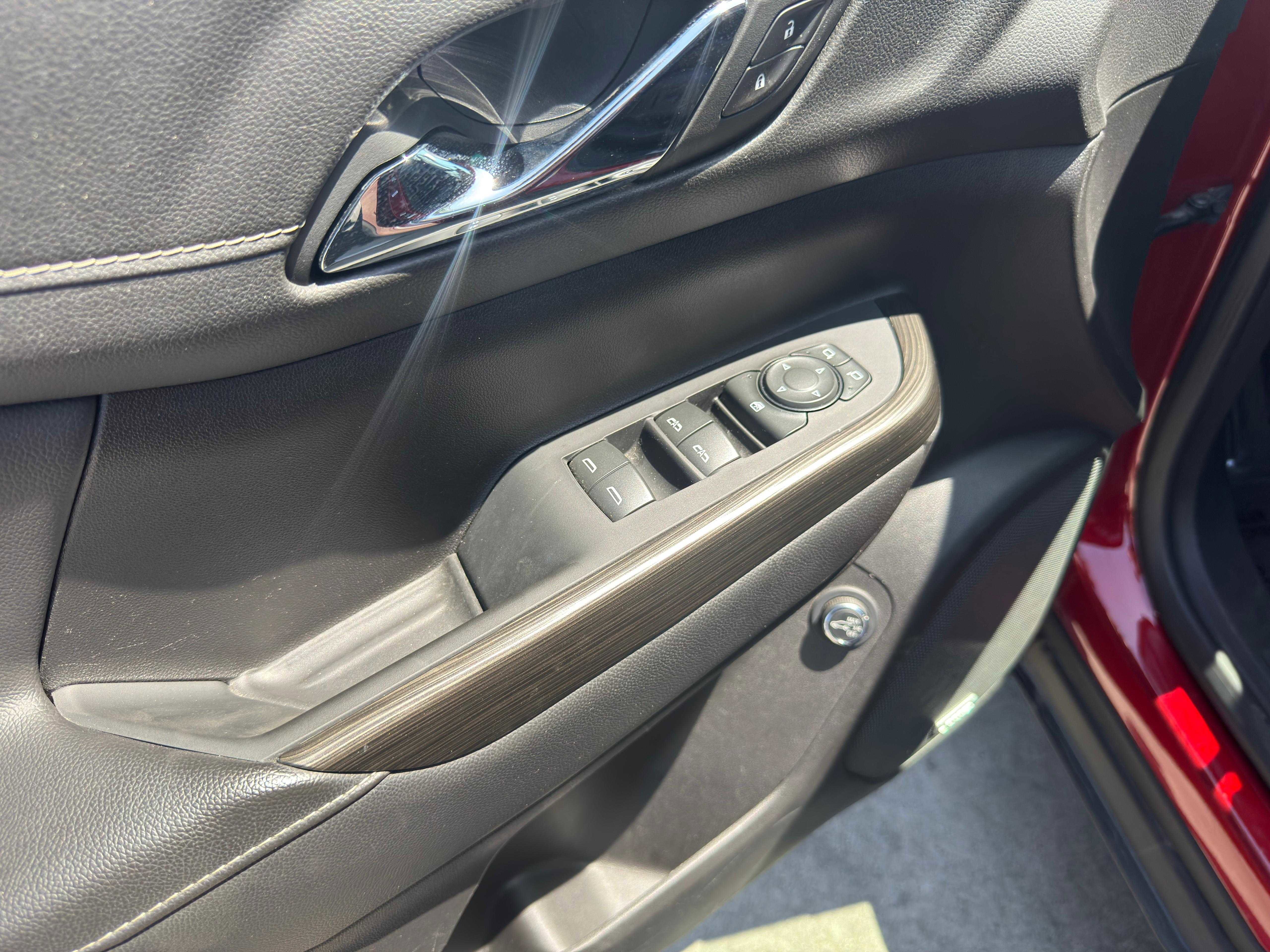 Vehicle image 22 of 81