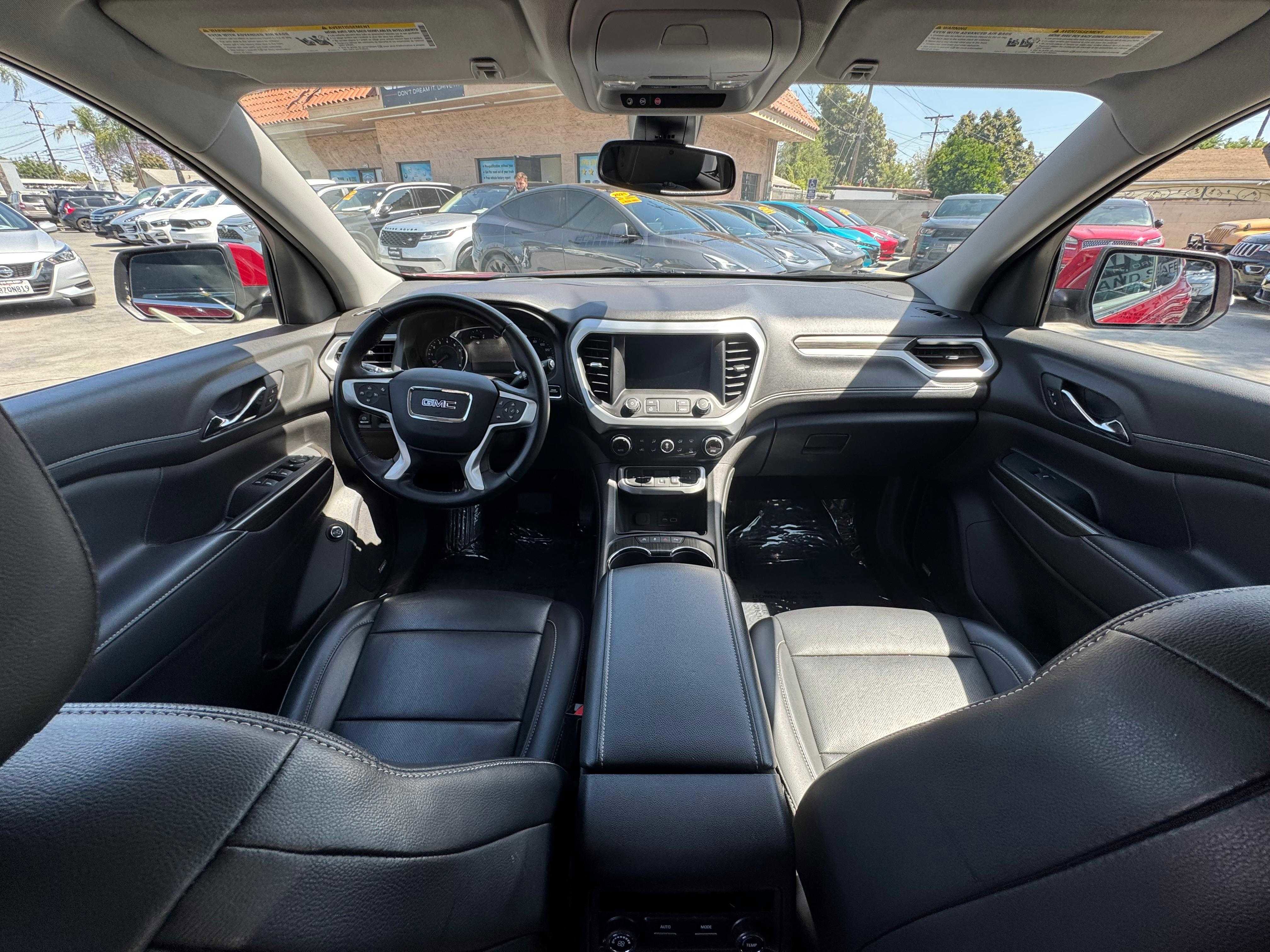 Vehicle image 80 of 81