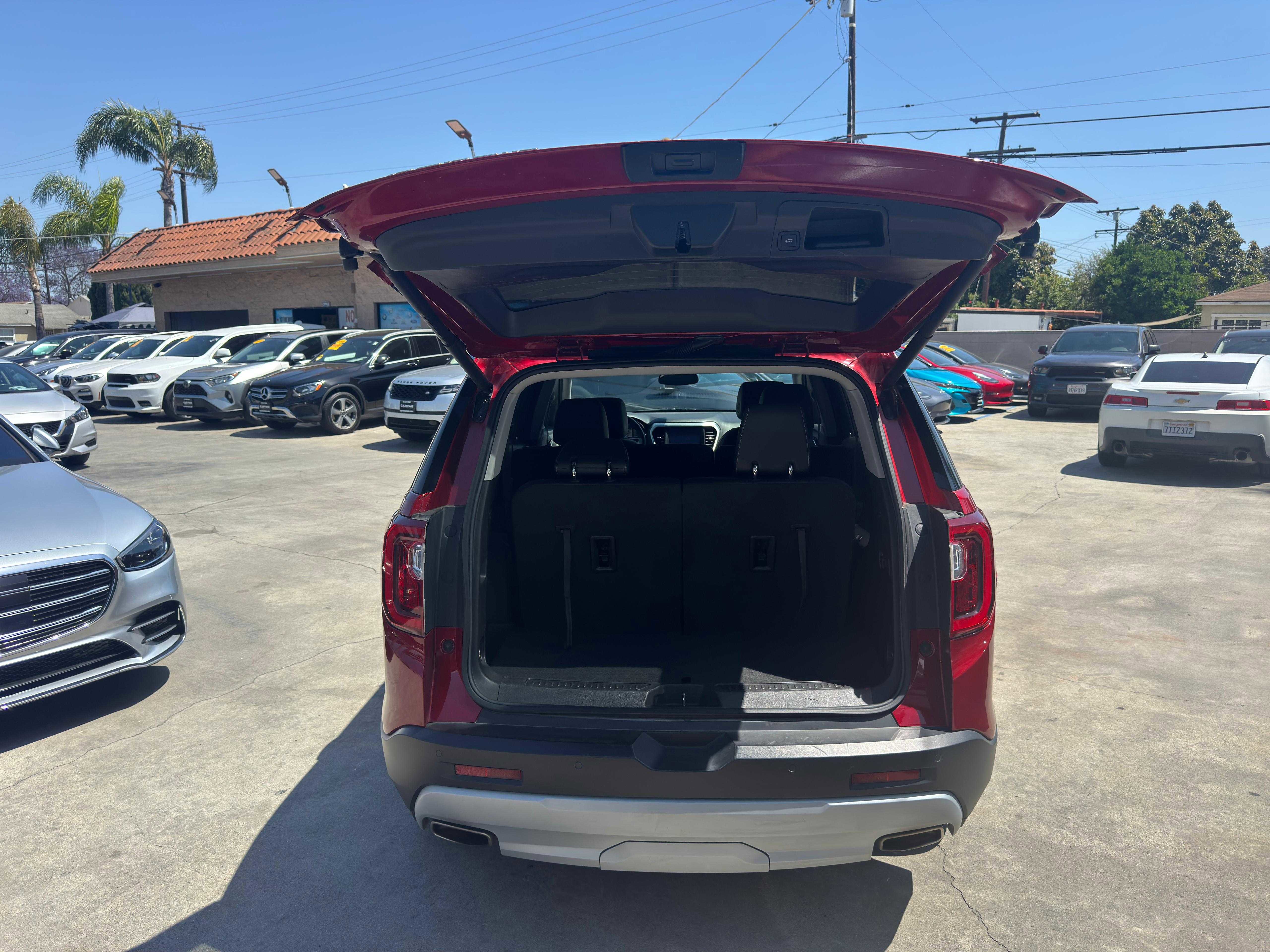 Vehicle image 13 of 81
