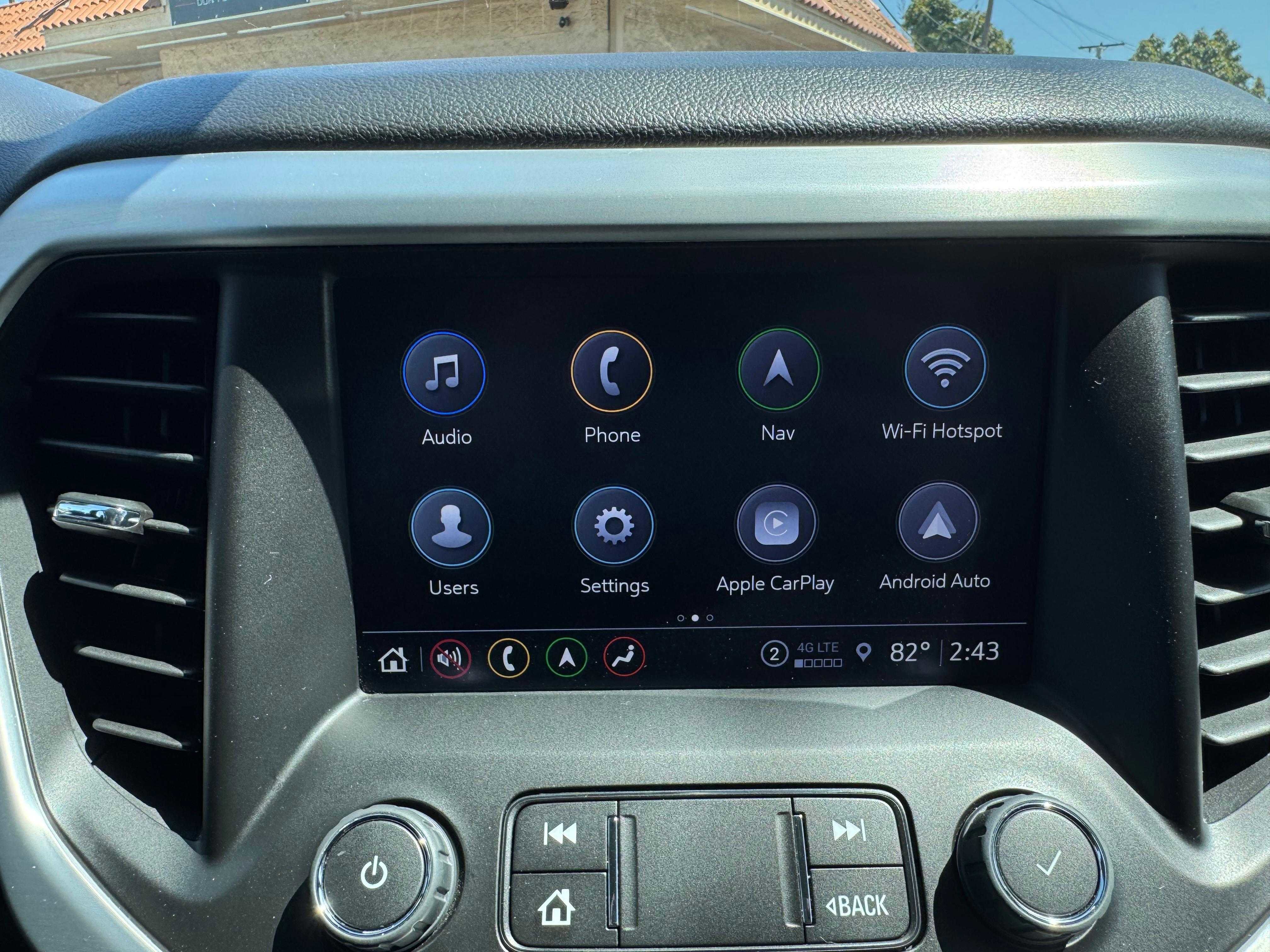 Vehicle image 50 of 81