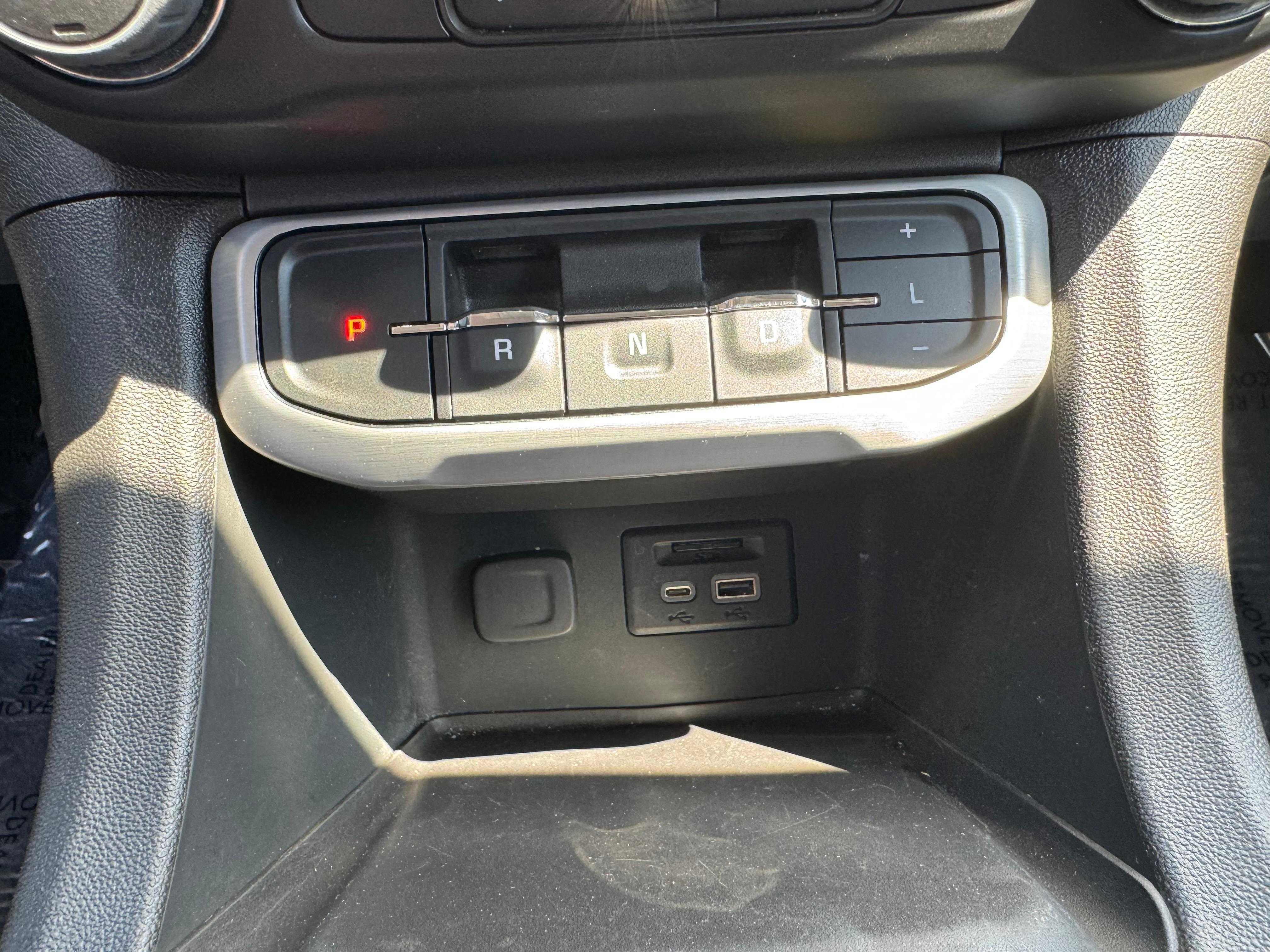 Vehicle image 49 of 81