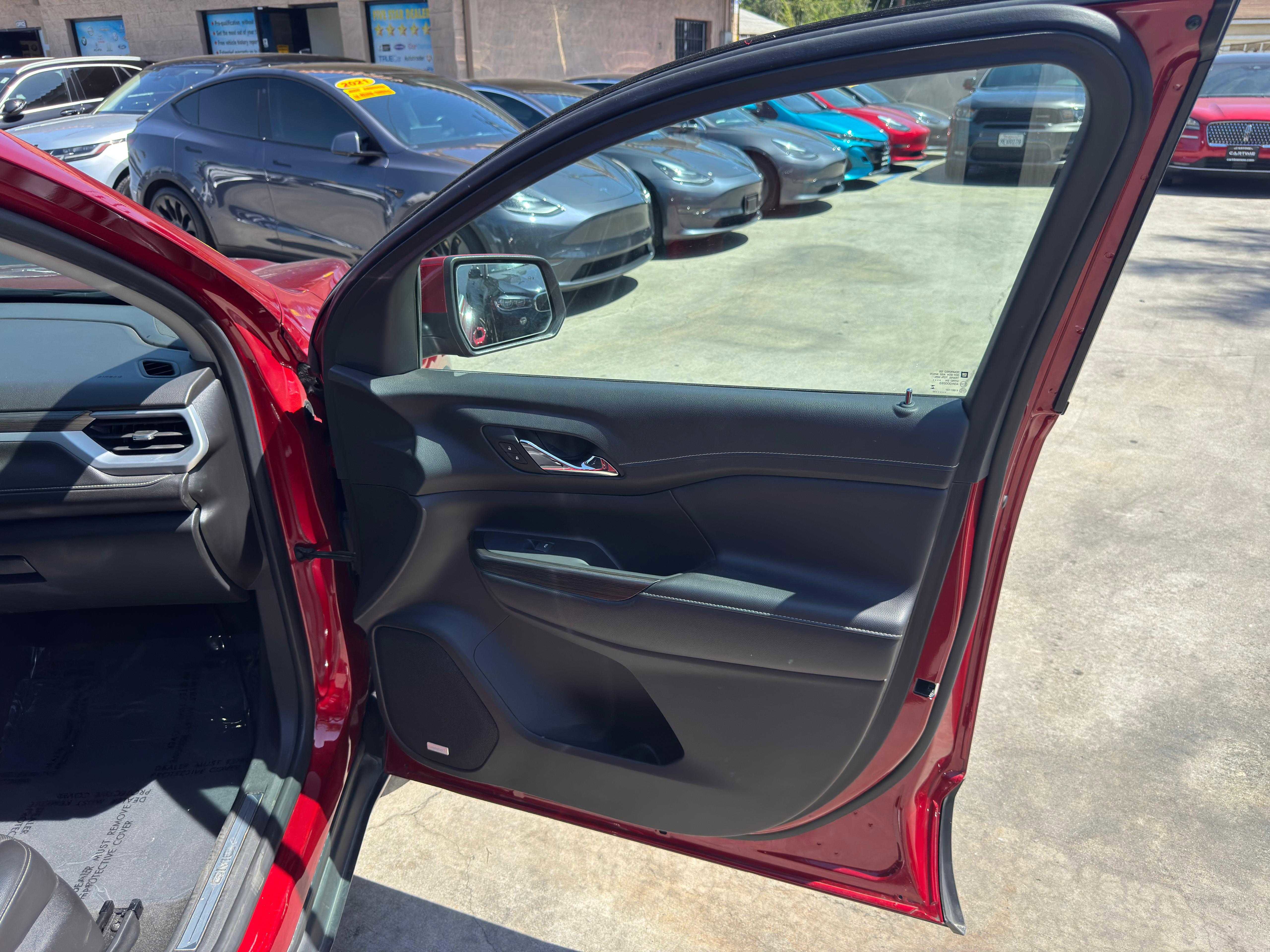 Vehicle image 53 of 81