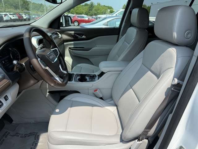 Vehicle image 15 of 38