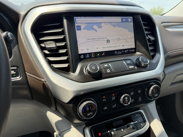 Vehicle image 25 of 38
