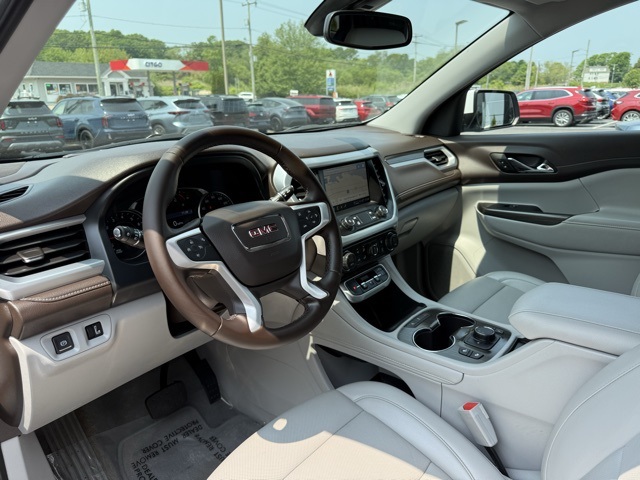 Vehicle image 16 of 38