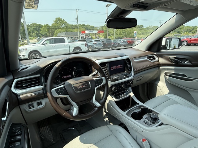 Vehicle image 23 of 38