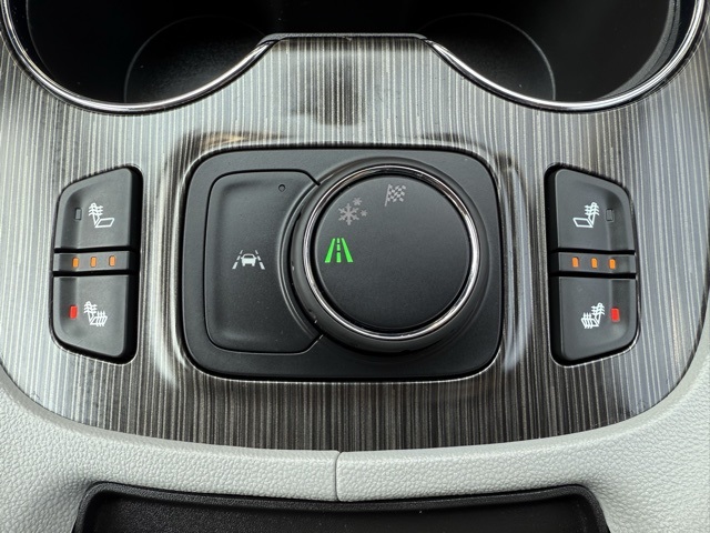Vehicle image 27 of 38