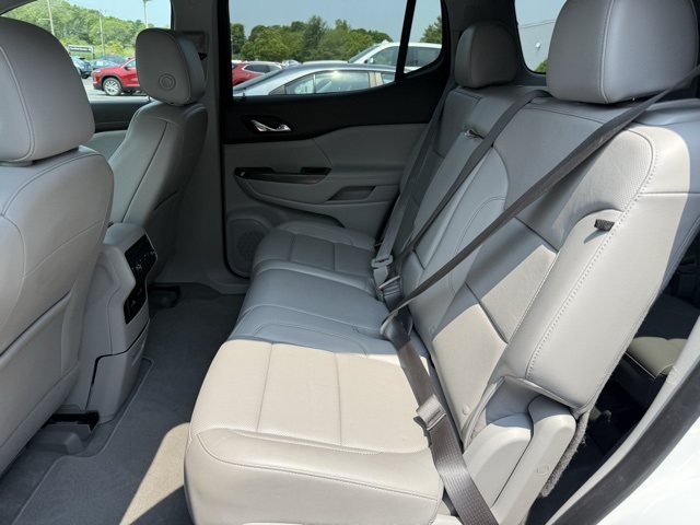 Vehicle image 19 of 38