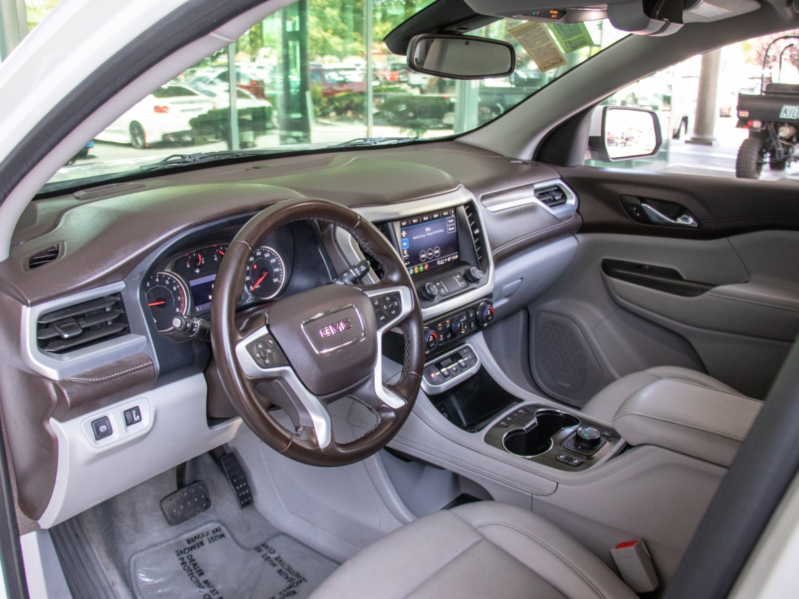 Vehicle image 15 of 25